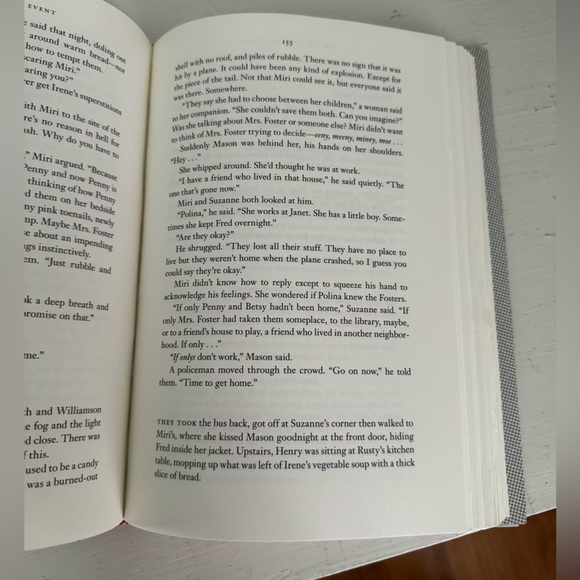 In the Unlikely Event Judy Blume First Edition Hardcover Signed Copy - Picture 6 of 7